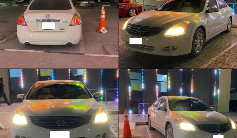 
Nissan Other Nissan Model 2011 full									