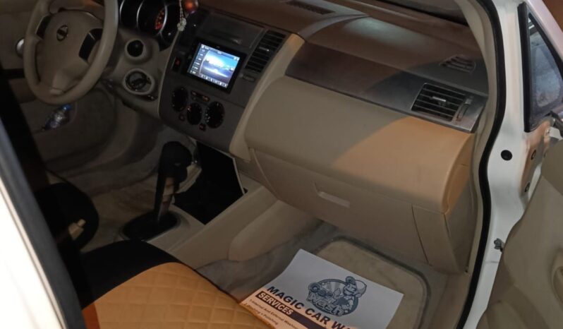 
Nissan Tida 2011 full									
