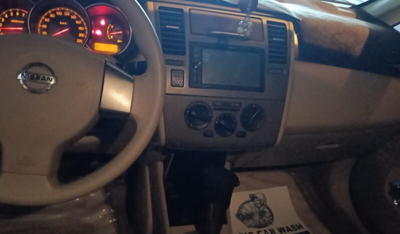 
Nissan Tida 2011 full									