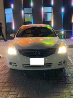 
Nissan Other Nissan Model 2011 full									