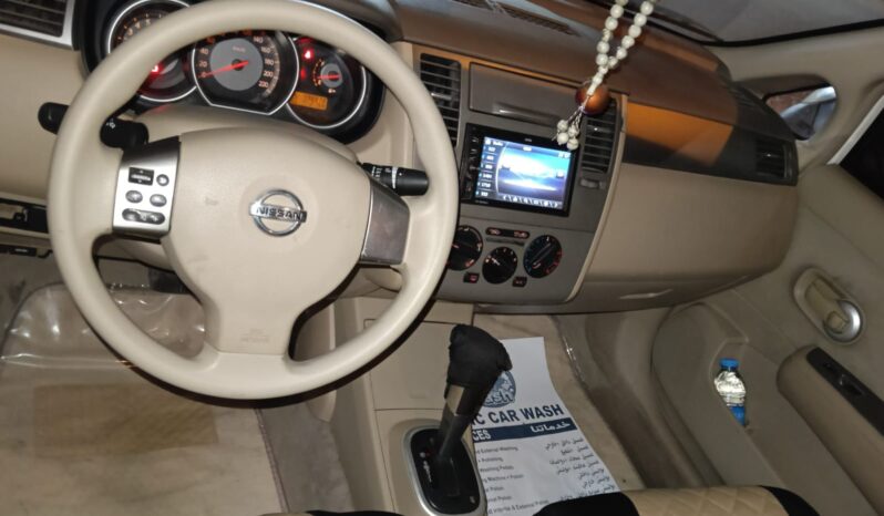 
Nissan Tida 2011 full									