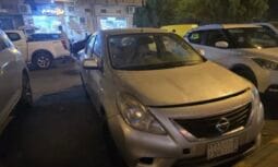 Nissan Sunny 2012