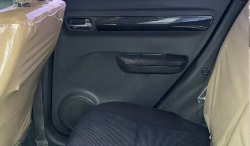 
Suzuki Swift 2005 full									