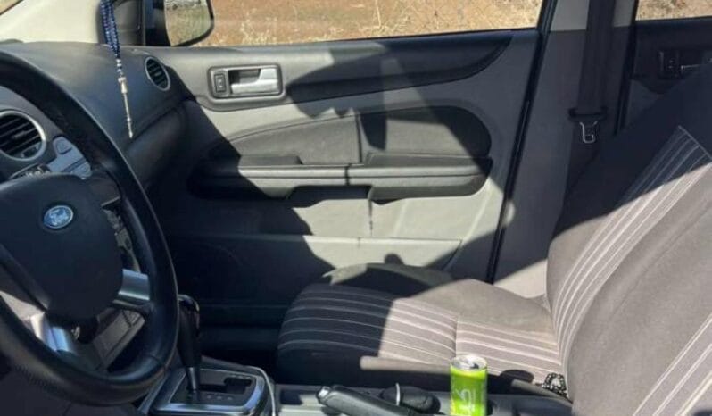 
Ford Focus 2011 full									