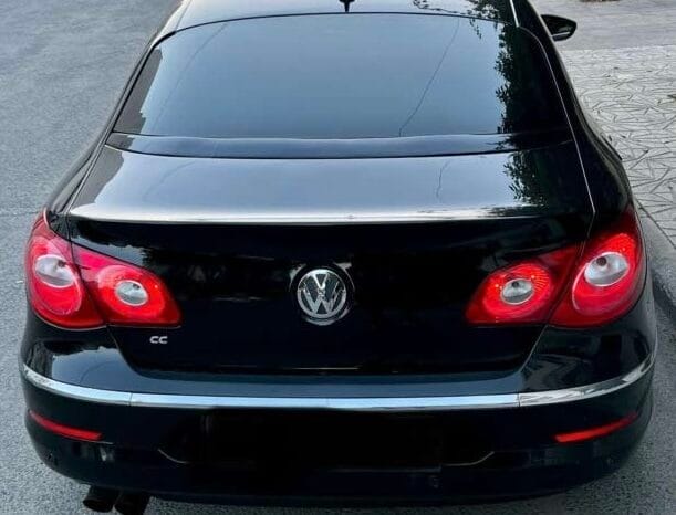 
Volkswagen Passat 2009 full									