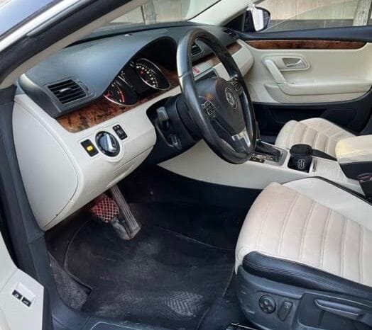 
Volkswagen Passat 2009 full									