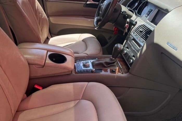 
Audi Q7 2009 full									