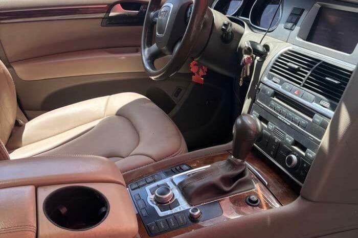 
Audi Q7 2009 full									
