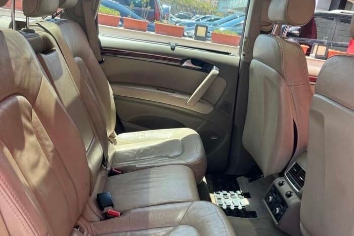 
Audi Q7 2009 full									