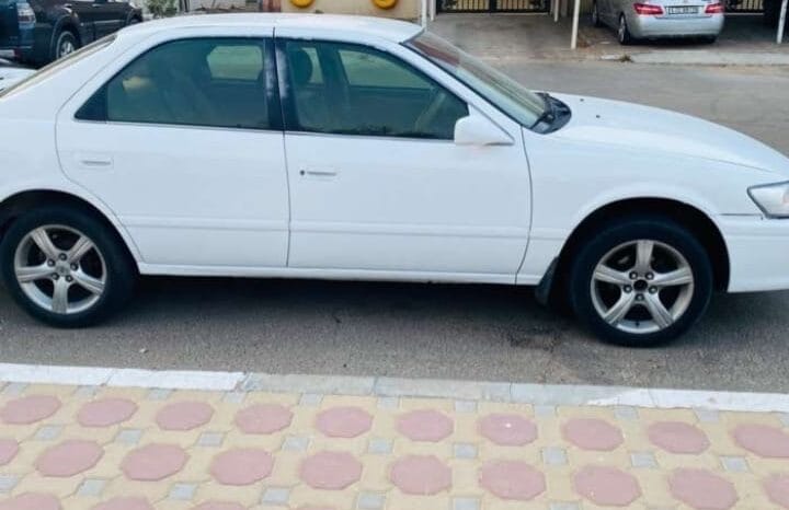 
Toyota Camry 2000 full									