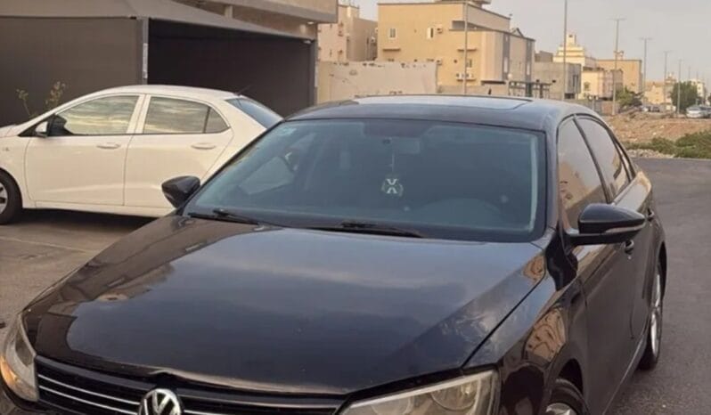 
Volkswagen Jetta 2011 full									