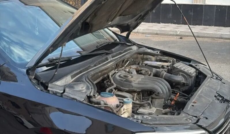 
Volkswagen Jetta 2011 full									
