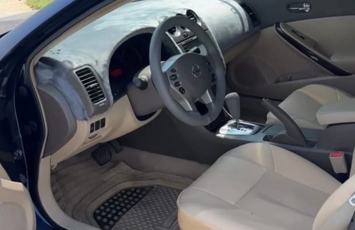 
Nissan Altima 2010 full									
