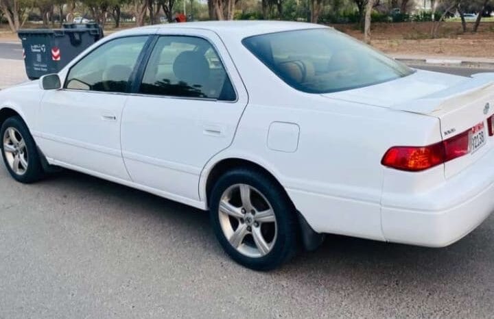 
Toyota Camry 2000 full									